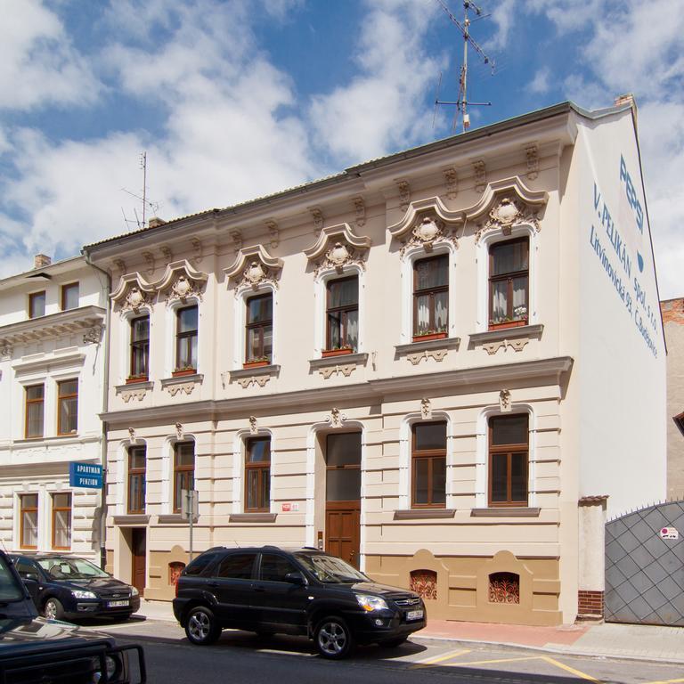 Apartmany - Penzion Smetanka Чеське Будєйовіце Екстер'єр фото