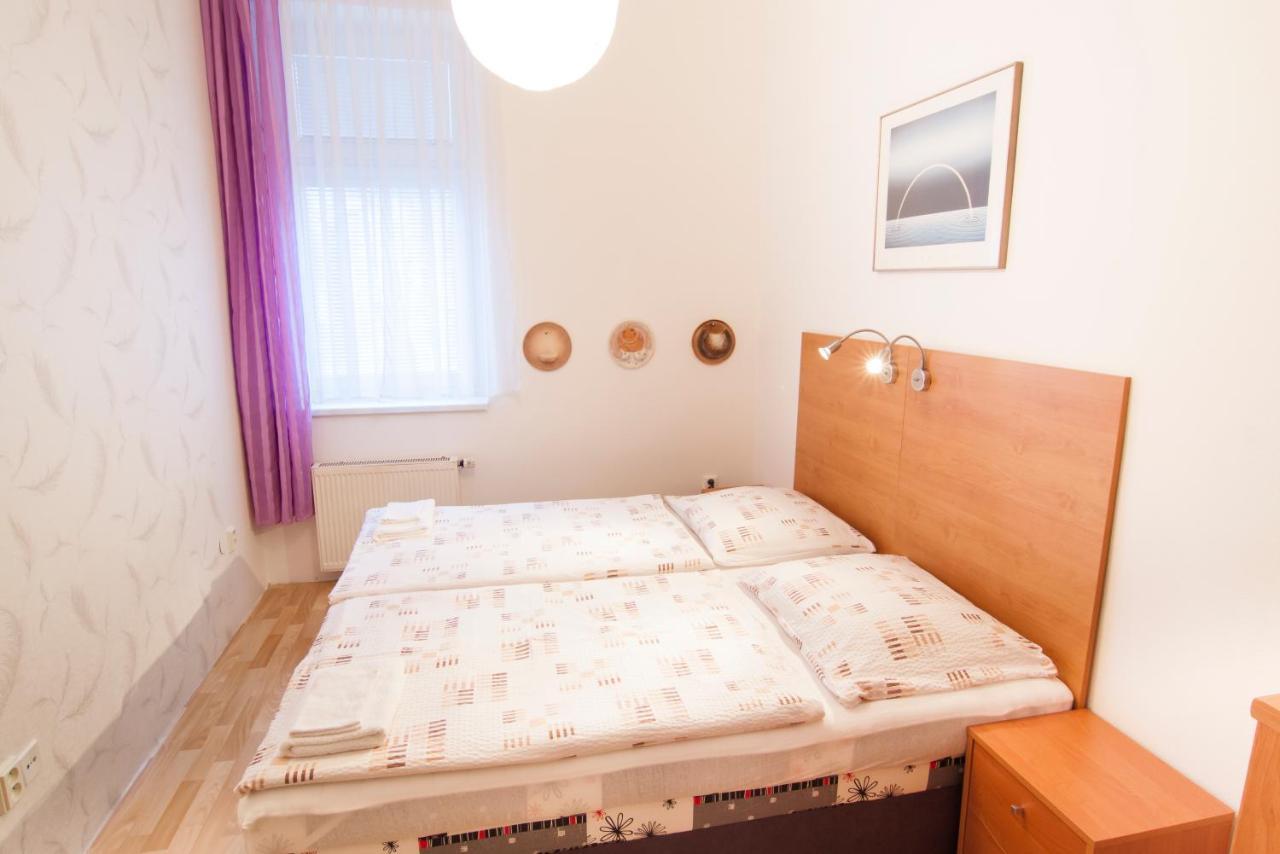 Apartmany - Penzion Smetanka Чеське Будєйовіце Екстер'єр фото