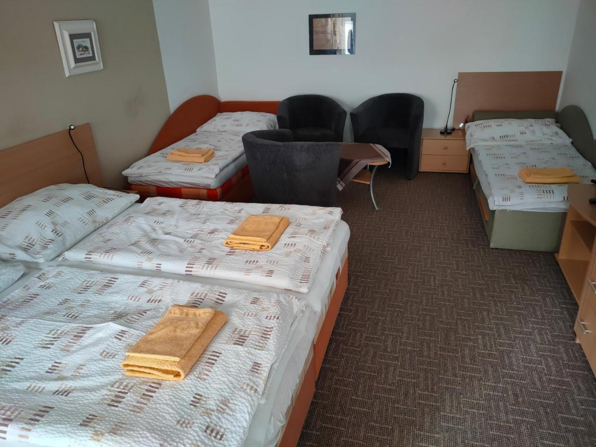Apartmany - Penzion Smetanka Чеське Будєйовіце Екстер'єр фото