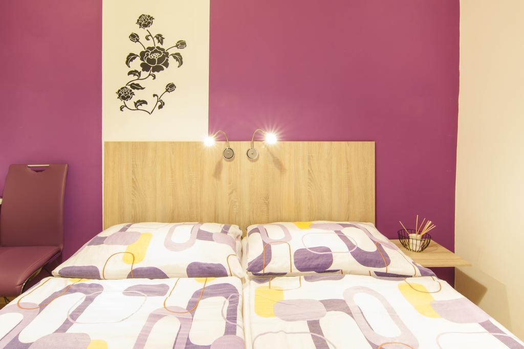 Apartmany - Penzion Smetanka Чеське Будєйовіце Екстер'єр фото