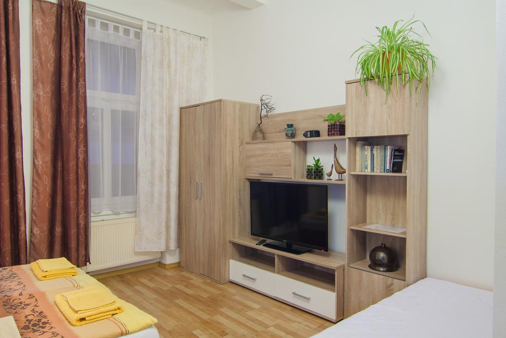 Apartmany - Penzion Smetanka Чеське Будєйовіце Екстер'єр фото