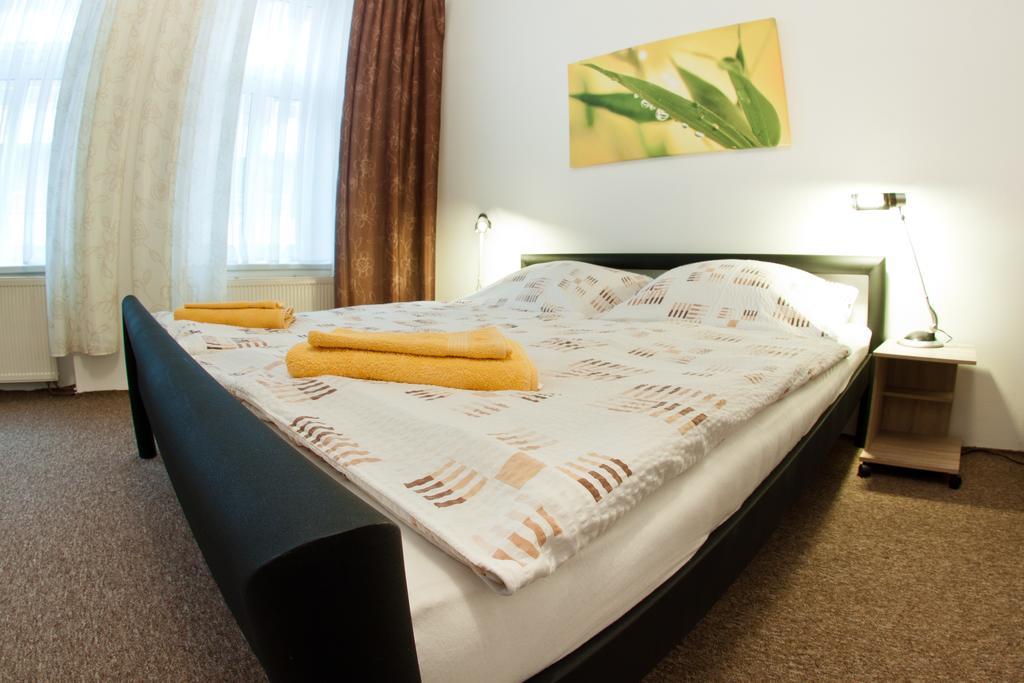 Apartmany - Penzion Smetanka Чеське Будєйовіце Екстер'єр фото